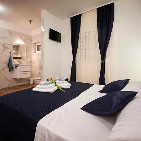 Apartment New 4* Zoa In *