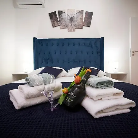 New 4* Zoa In * Trogir