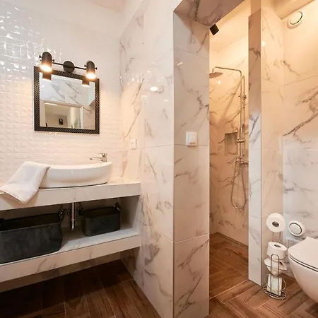 Apartment New 4* Zoa In *
