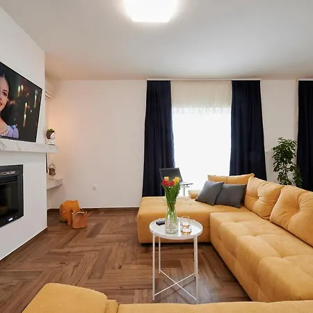 Apartment New 4* Zoa In *